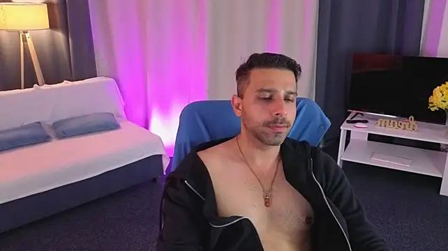 Chat XXX Live RyannSteel