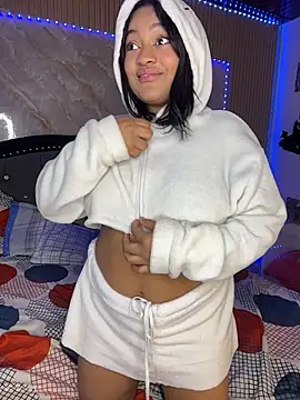 Chatroom XXX en direct de Saraa_M