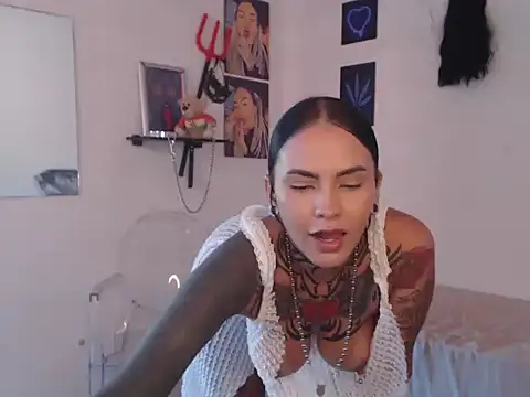PerolaMay live XXX chat