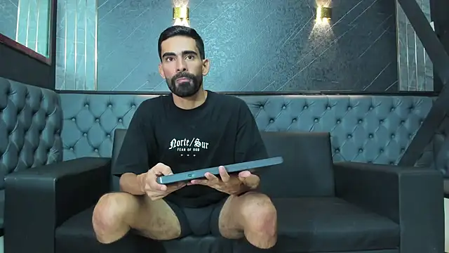 Andres_Bless' Live XXX Chat