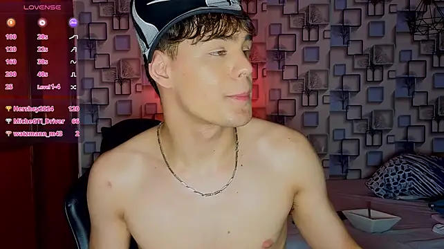 LoganSteel_ Chat XXX in diretta