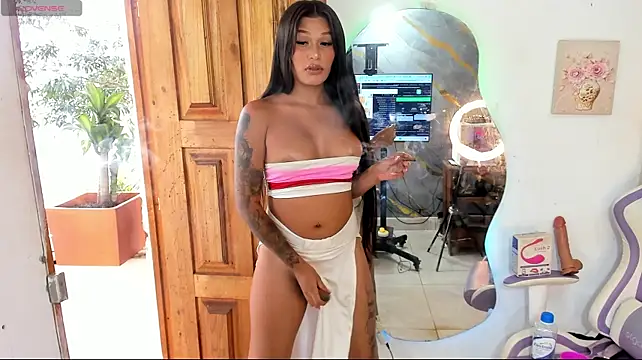 sofia_gold_ élő XXX-chatje