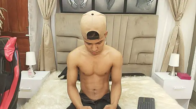 Chat XXX en directo de Colby_driscoll