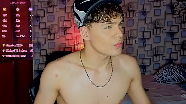 LoganSteel_ élő XXX-chatje