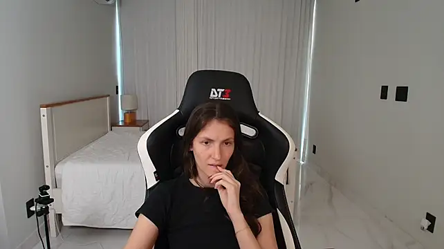 upssnowy Chat XXX live