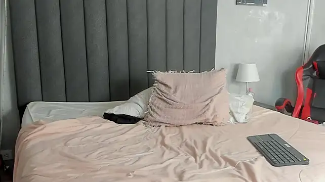 Colby_driscoll live XXX chat
