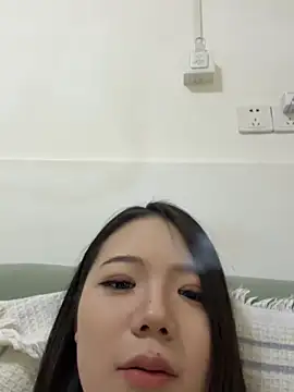 xiaoxiao0611 XXX чат на живо