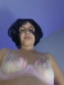 Naty_wet_17's Live XXX Chat
