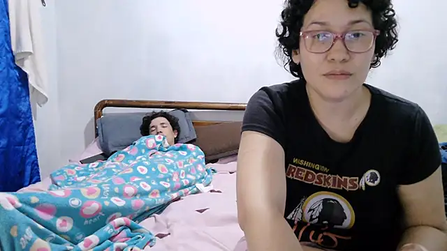 צ'אט XXX בשידור חי של luxandracon23