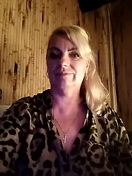 Milla_kis live XXX chat
