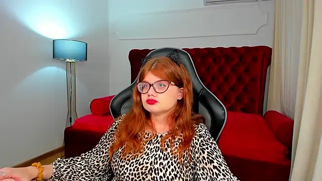 ChloeHalses Live XXX-chat