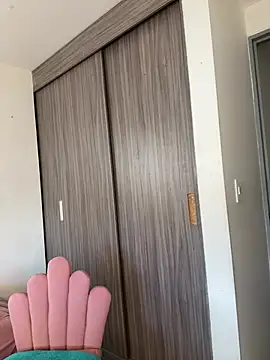 hotadhara01 Adlı Modelin Canlı XXX Sohbeti