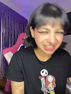 Larah_bell_uwu Live XXX-chat