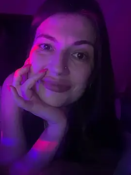 Cutee_Erika Adlı Modelin Canlı XXX Sohbeti