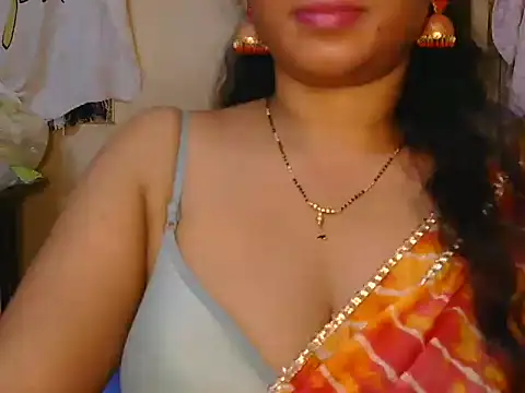 Kannadasimi's Live XXX Chat