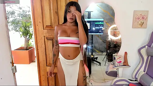 sofia_gold_ Live XXX-chat
