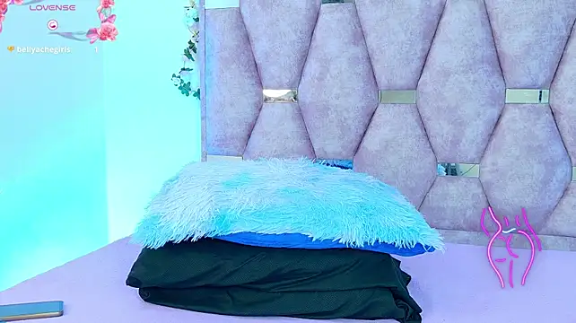 iris_mandarinne_ élő XXX-chatje