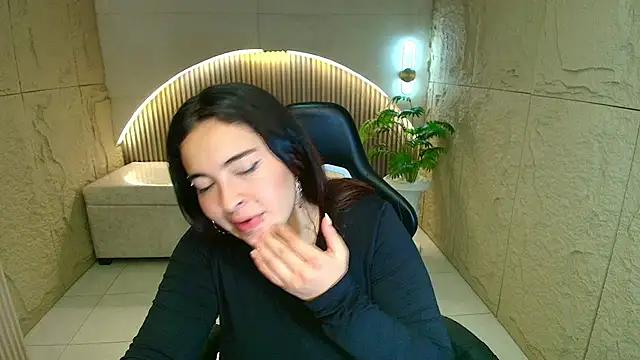 Kiara_Moon_r's Live XXX Chat