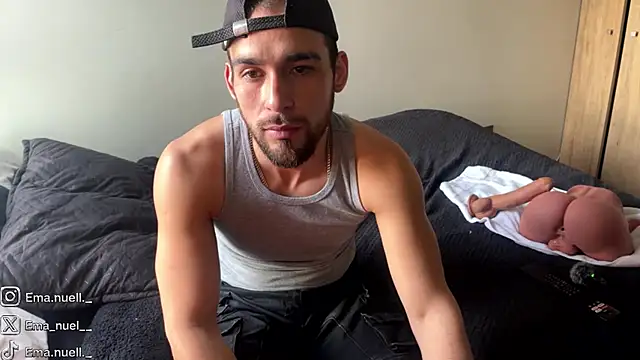 Emanuell__ XXX чат на живо