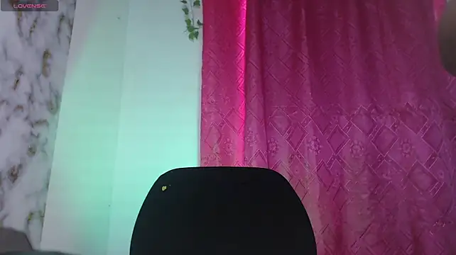 Chat +18 de lincy_honeyy ao vivo