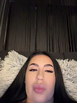 Andrestarr Adlı Modelin Canlı XXX Sohbeti