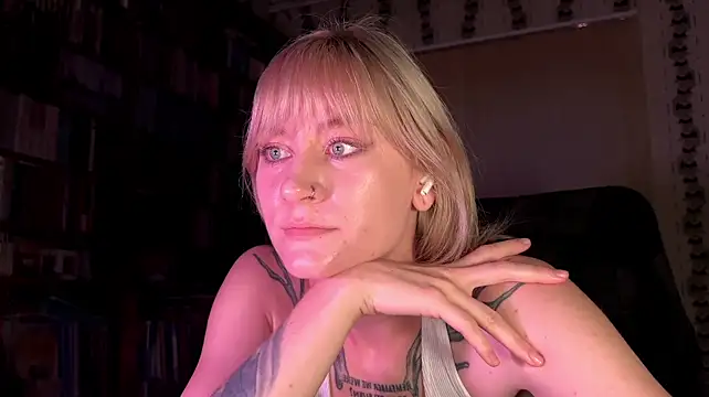 Retro_Marie Chat XXX in diretta