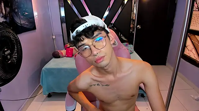 LiamHeatx Live XXX-chat