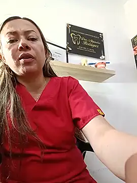 _Dentist-Madisson_04's Live XXX Chat