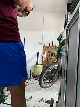 Paul22cm- Adlı Modelin Canlı XXX Sohbeti