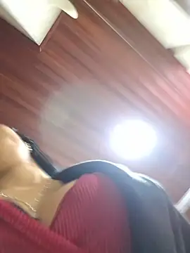 Онлайн чат XXX Luianna
