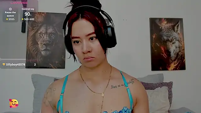 צ'אט XXX בשידור חי של AngelMartinss