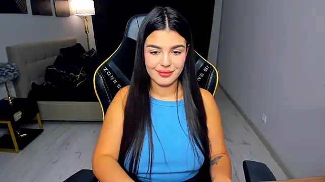 AlluringAriel Chat XXX in diretta