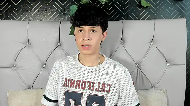 Chatroom XXX en direct de Axel__Evans