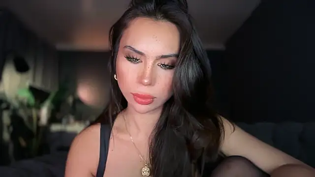 Chatroom XXX en direct de Supreme_Mistress
