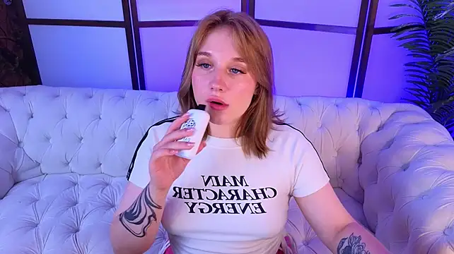 Czat XXX na żywo – AliceTrenton