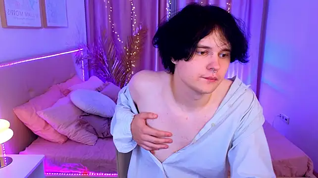 Gothic_Tom_'s Live Chat Room