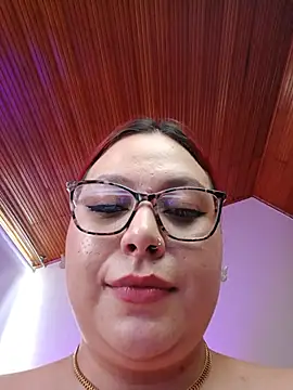 Blair_Elliss élő XXX-chatje