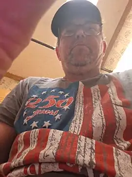 XXX chat uživo modela plumber987
