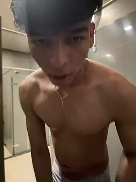 Czat XXX na żywo – The_Conquer