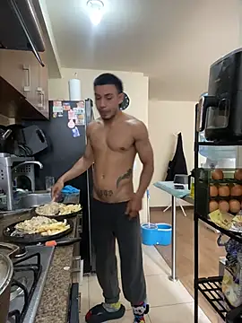 XXX chat uživo modela Taylor_DiamondBoy