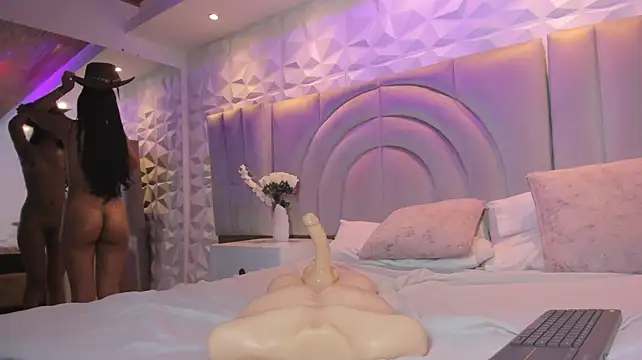 chloe_larsonのライブXXXチャット