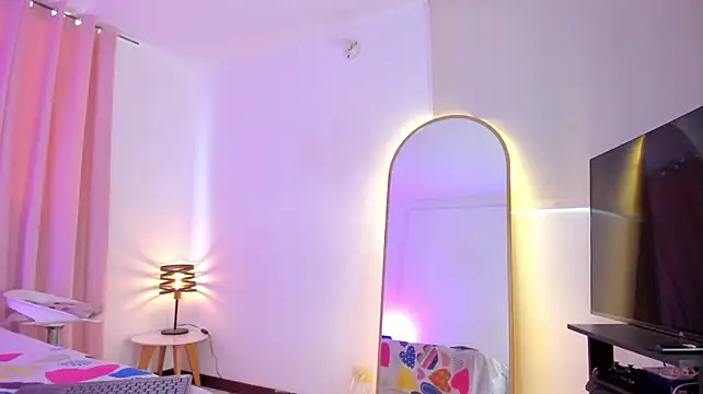 Aleja_arango1 – Naživo XXX chat