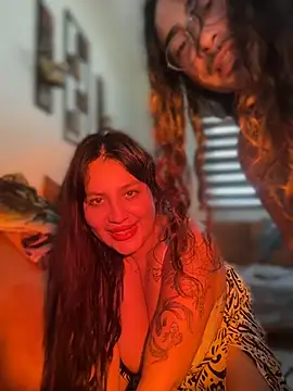 Vicky_Sixx: απευθείας συνομιλία ΧΧΧ