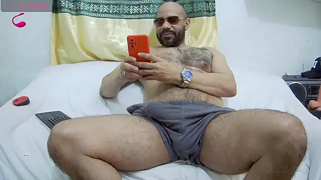 Chat XXX ao vivo de bruce_bigg