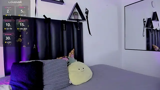 MiaBlisのライブXXXチャット
