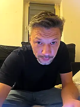tomek84 – Naživo XXX chat