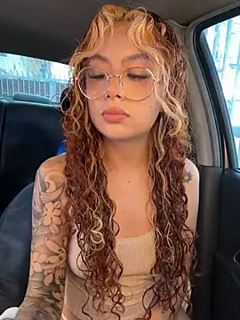 Chatroom XXX en direct de Joyce-fire