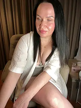 XXX chat uživo modela YourDream555
