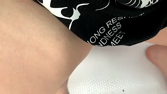 MargoPinky1 Show in webcam