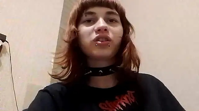Mialivia Chat XXX live